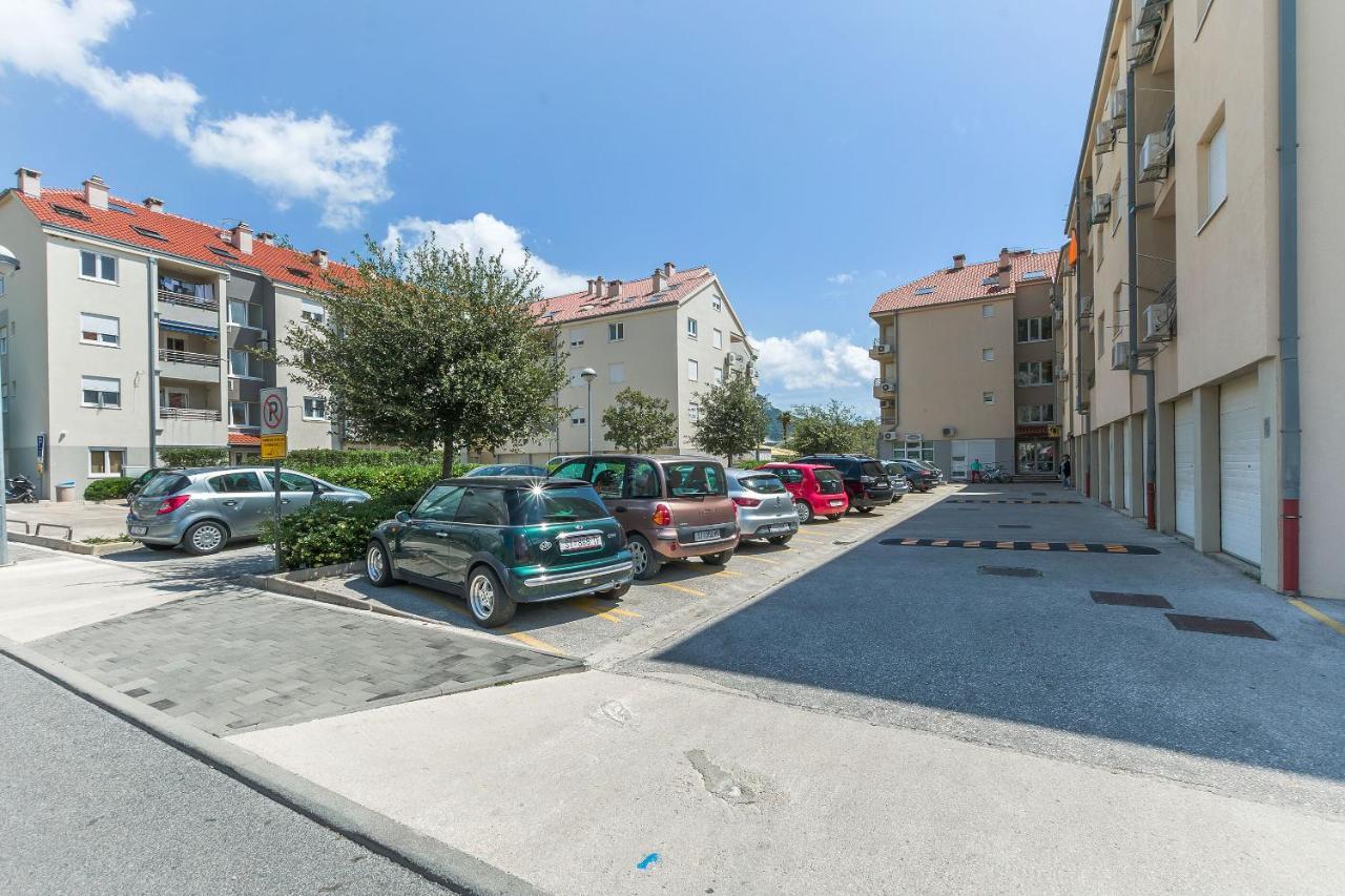 Apartment Cetina *